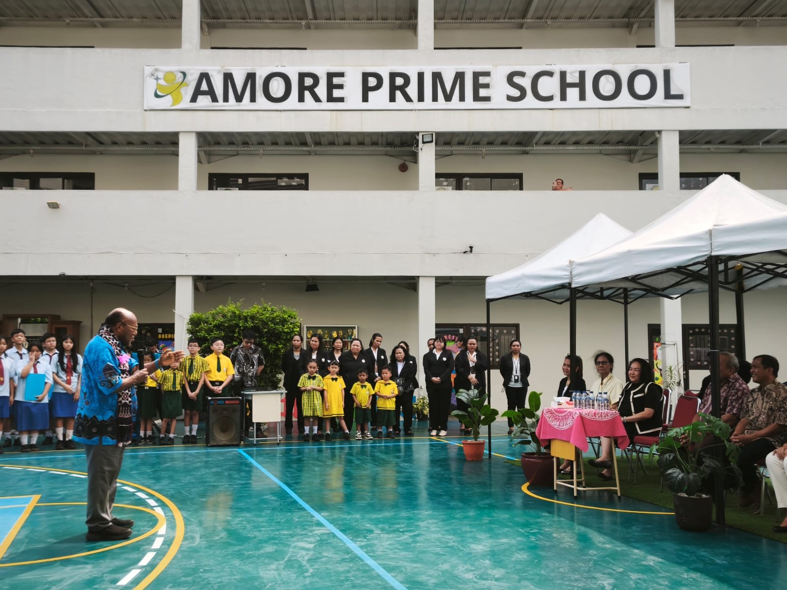 Kasih Yang Utama Dan Makna Di Balik Kunjungan Mgr. Yanuarius Theofilus Matopai You Ke Amore Prime School